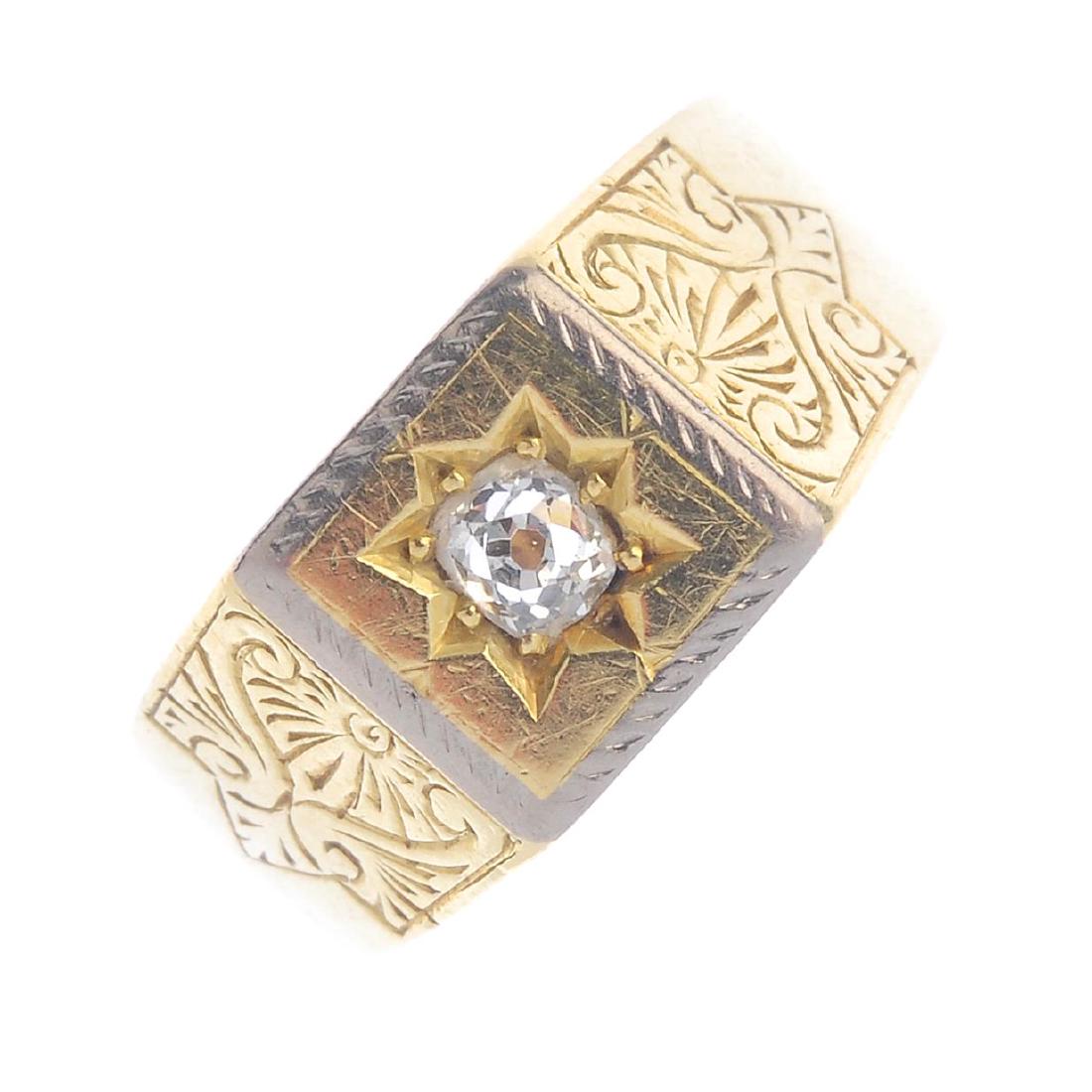 (19667) An 18ct gold diamond signet ring. The old-cut (1 of 3)