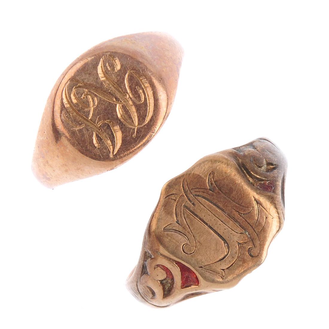 Two gentleman's early 20th century gold signet rings. (1 of 2)