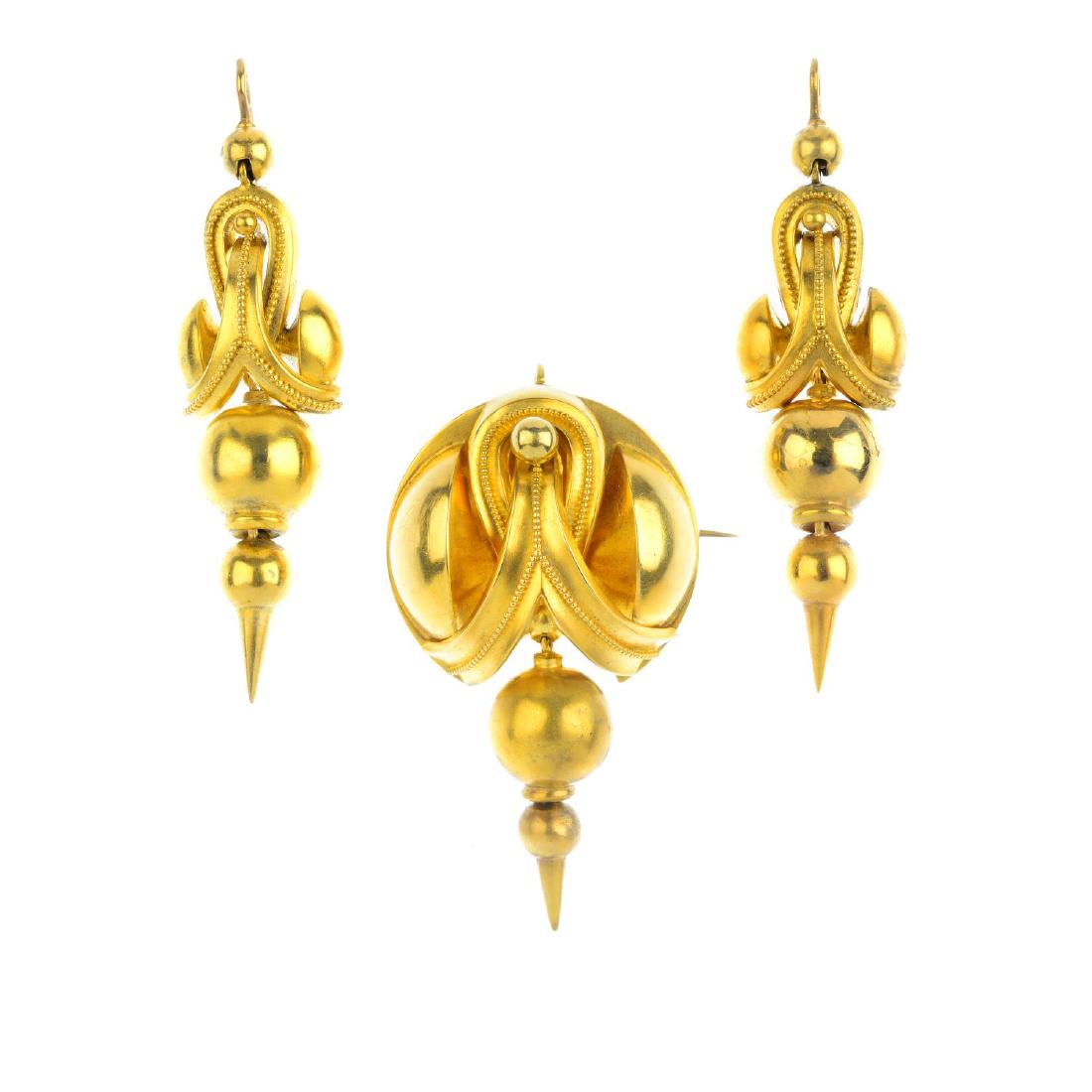 A suite of mid Victorian gold jewellery, circa 1870. (1 of 3)