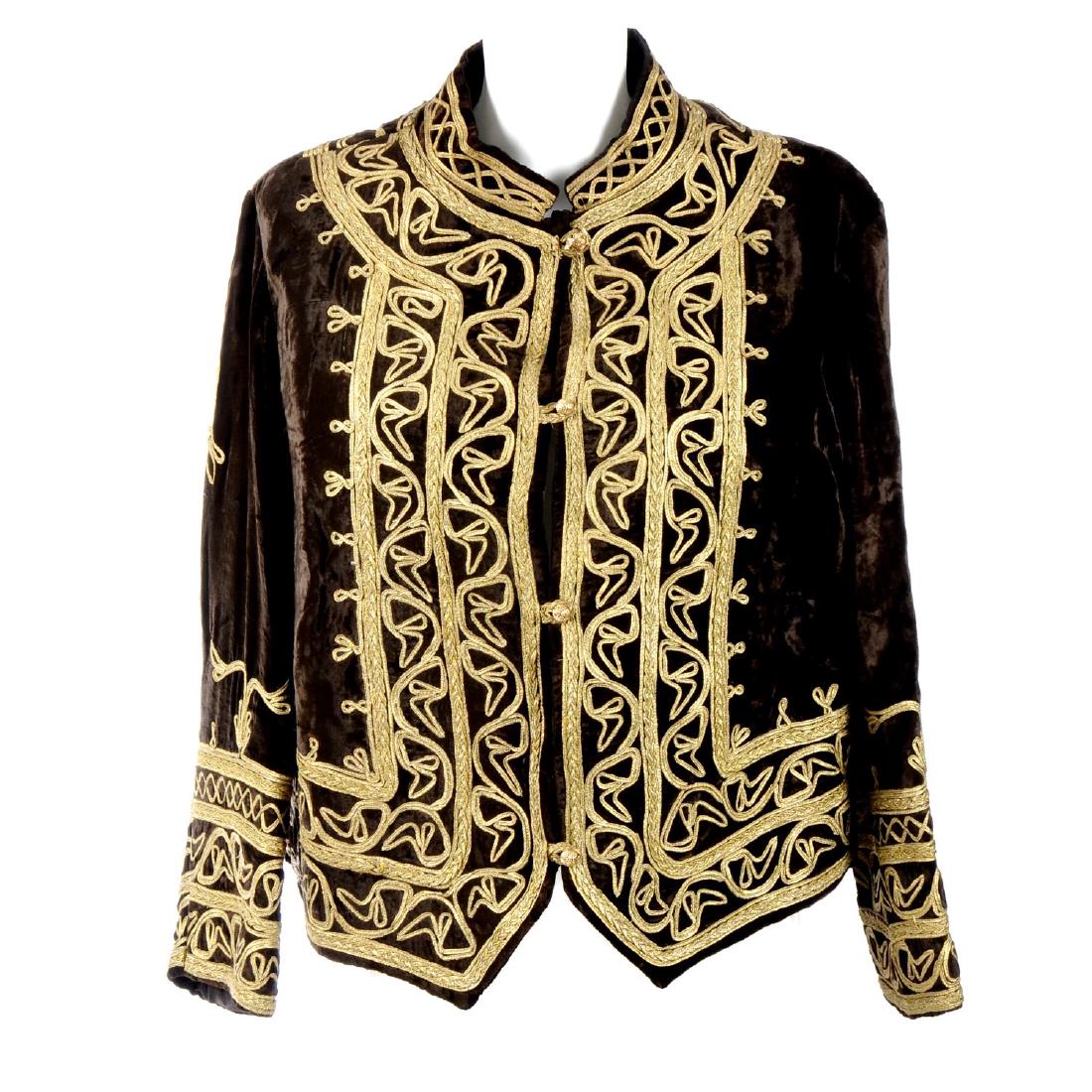 A brown velvet jacket. Designed with a brown velvet (1 of 4)