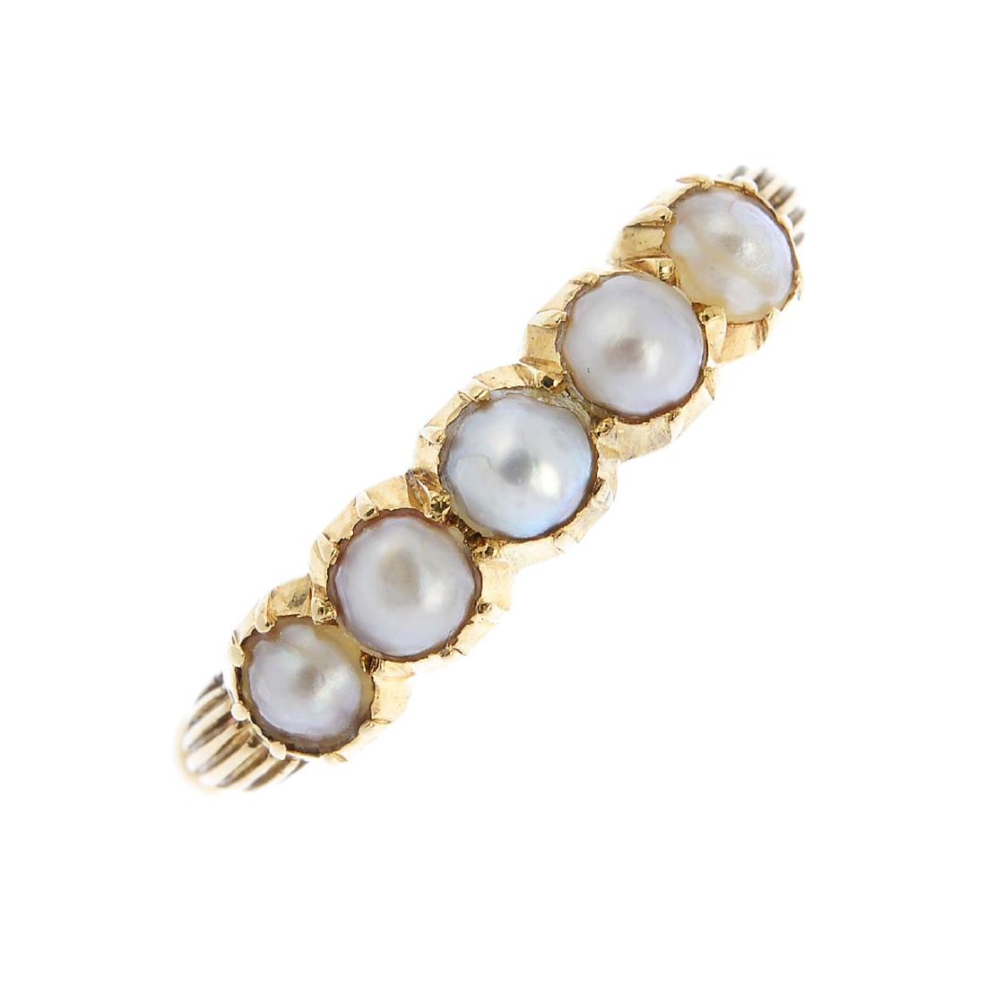 A late Victorian gold split pearl ring. The graduated (1 of 3)