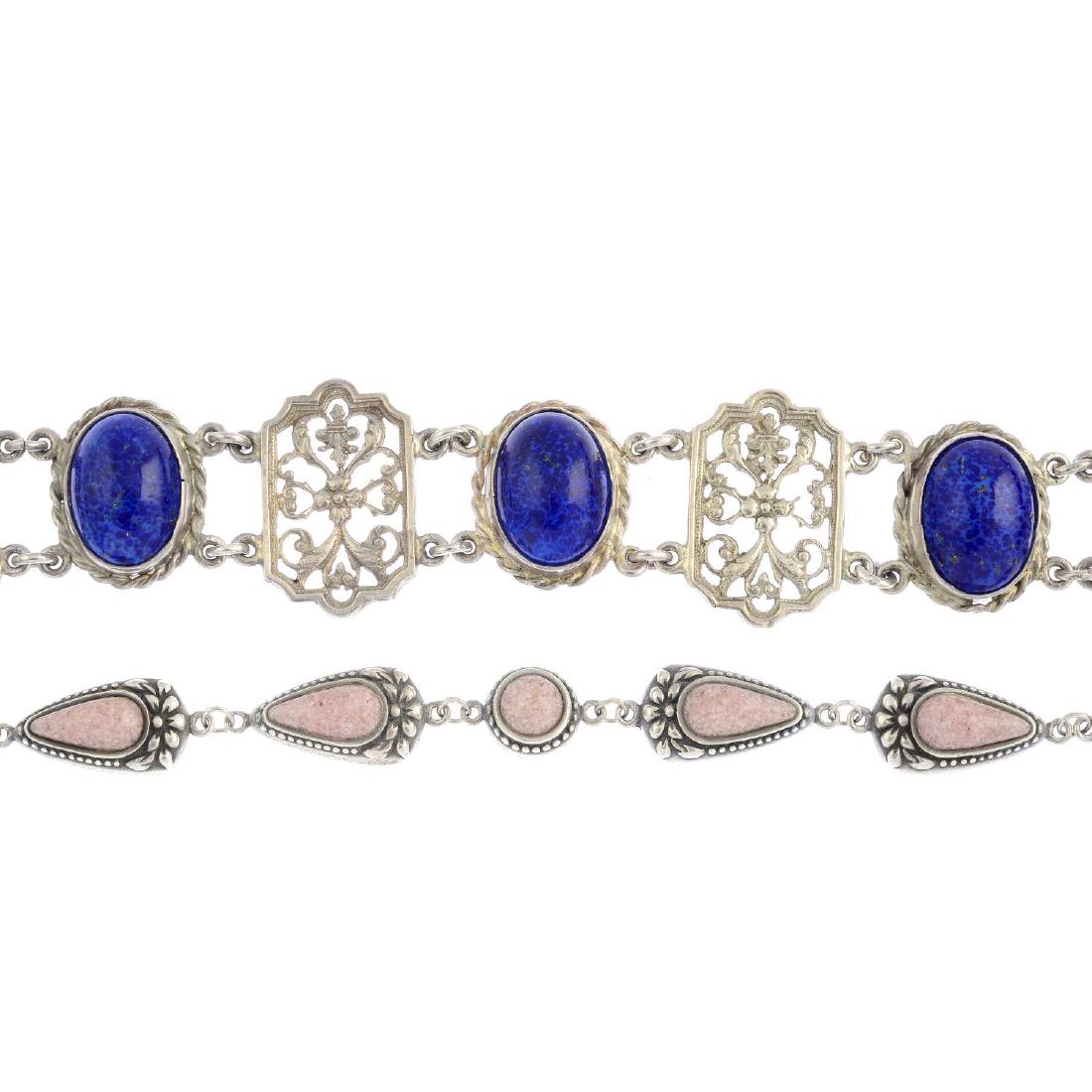 Eight items of jewellery. To include three gem-set (1 of 2)