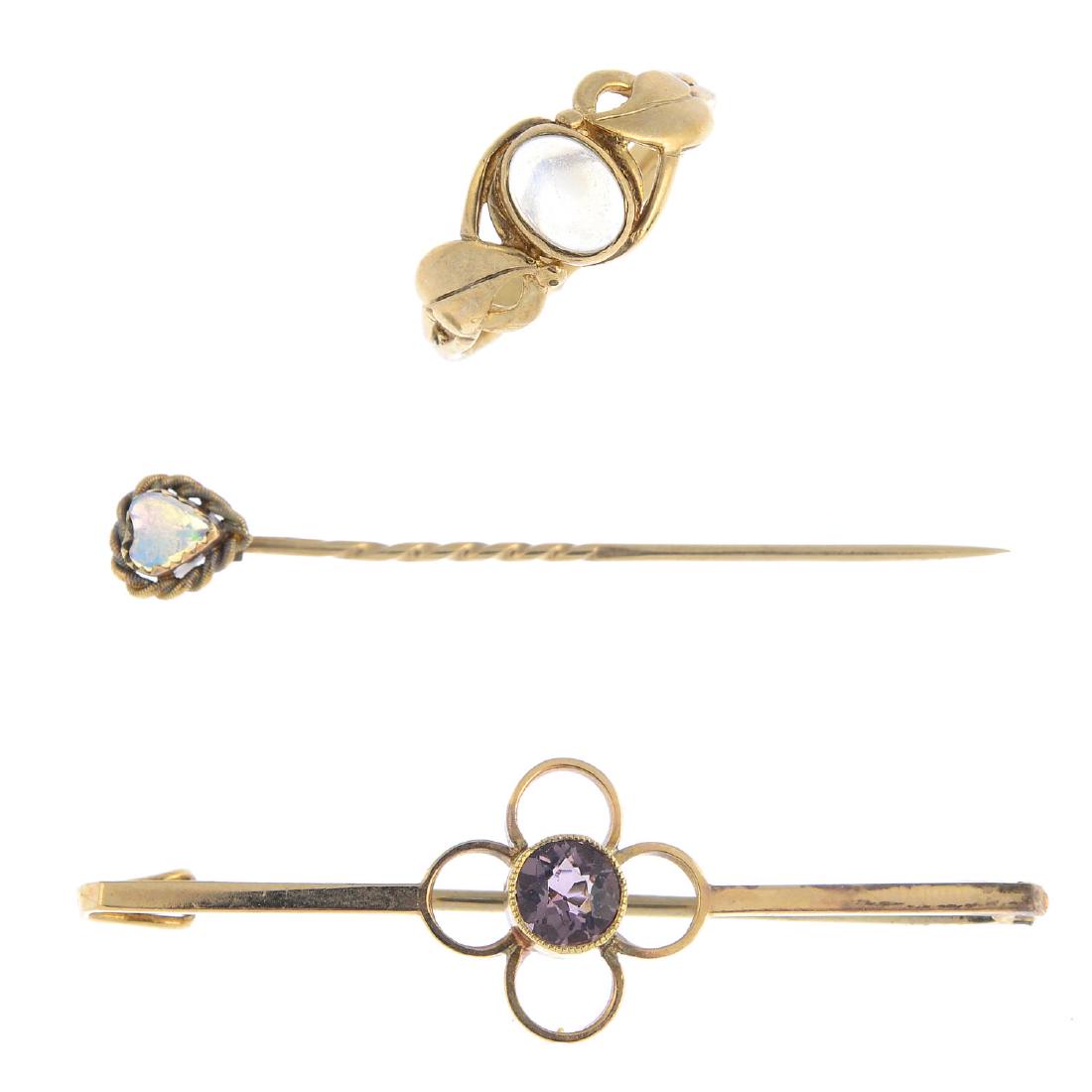 Three items of gem-set jewellery. To include an early (1 of 4)