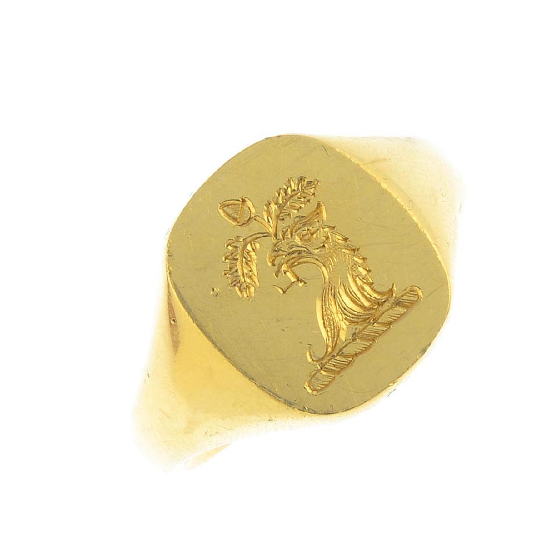 A gentleman's 18ct gold signet ring. The cushion-shape (1 of 3)