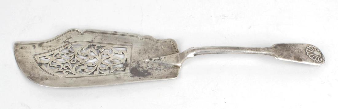 An early Victorian silver fish serving slice, in Fiddle (1 of 1)