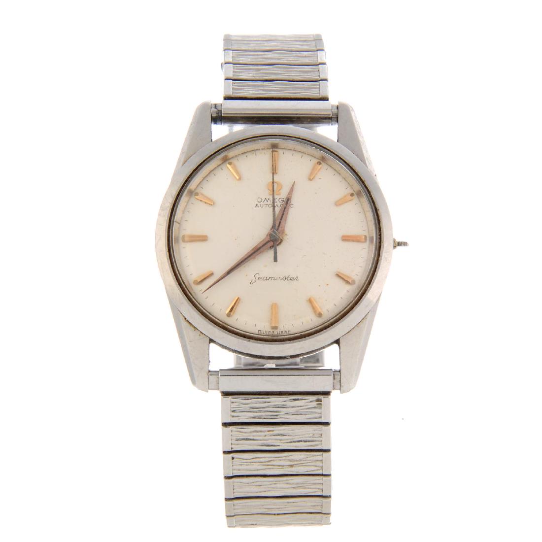 OMEGA - a gentleman's Seamaster bracelet watch.: OMEGA - a gentleman's Seamaster bracelet watch. Stainless steel case. Numbered 14700 1 SC. Signed automatic calibre 552. Silvered dial. Fitted to an unsigned stainless steel bracelet with clasp. 33mm.