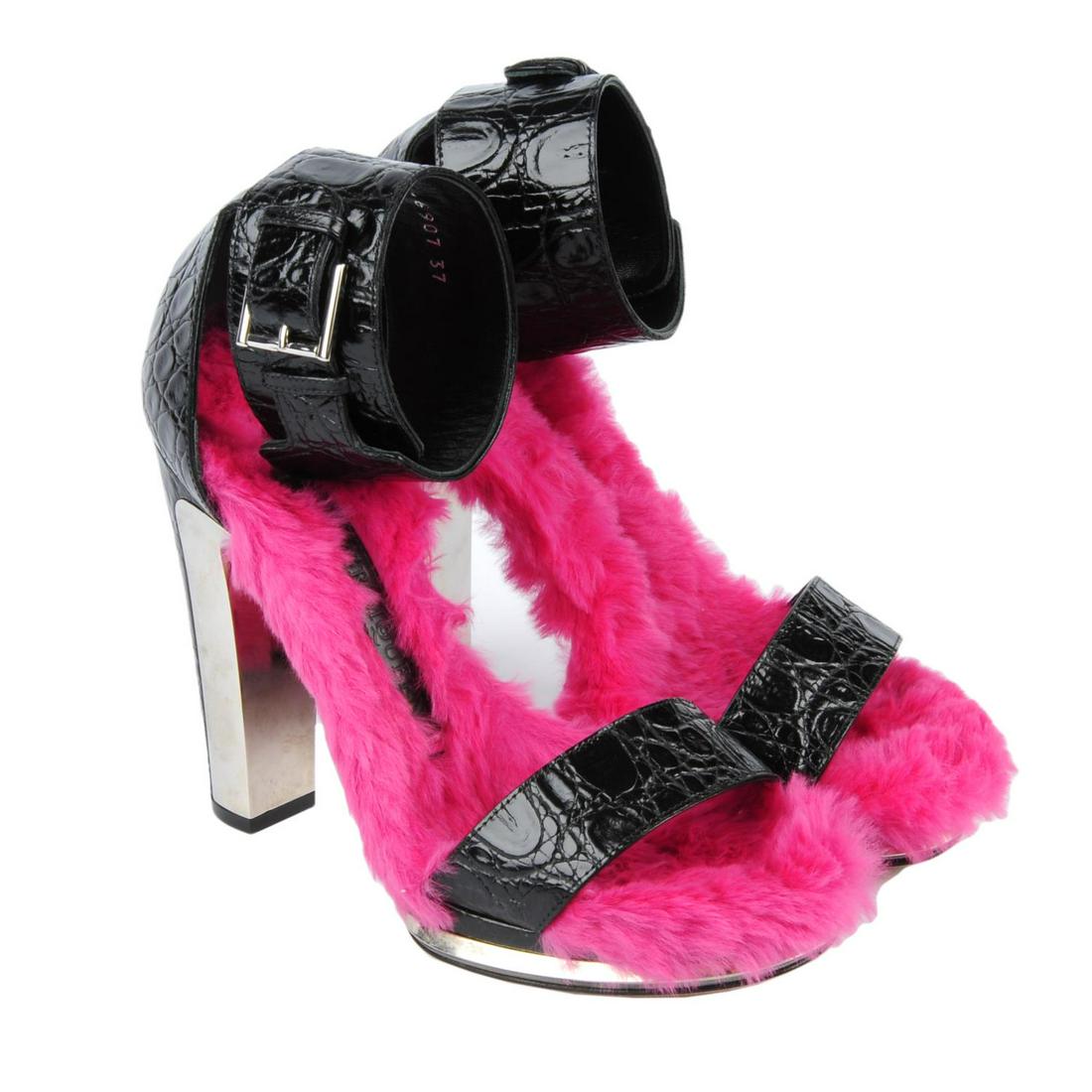 ALEXANDER MCQUEEN - a pair of fur lined platform (1 of 6)