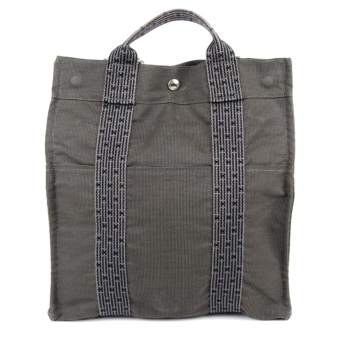 HERMÈS - a Herline PM backpack. Crafted from grey (1 of 5)