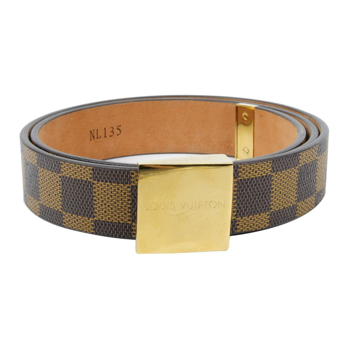 LOUIS VUITTON - a Damier belt. Featuring a damier check (1 of 5)