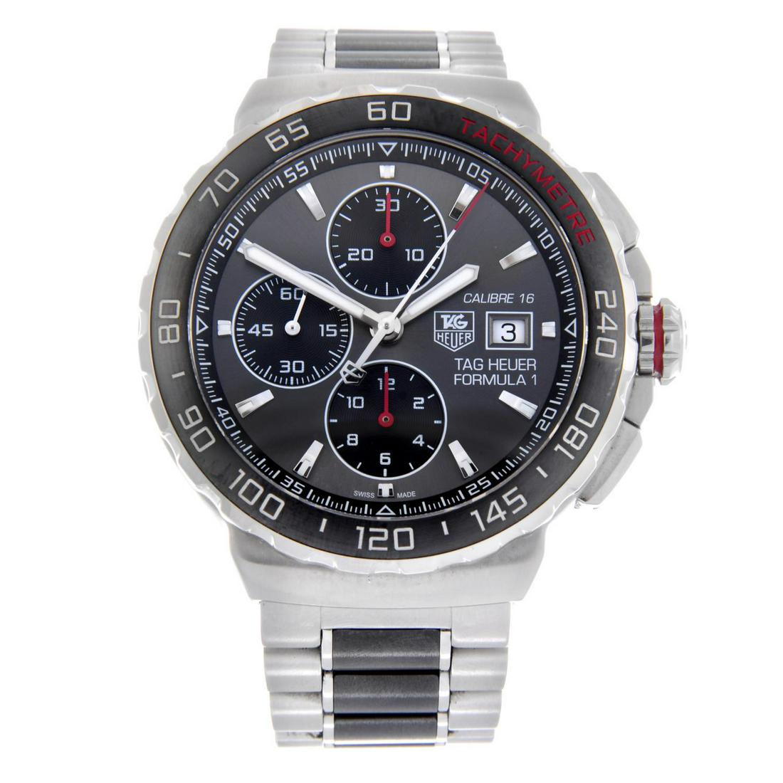 TAG HEUER - a gentleman's Formula 1 Calibre 16 (1 of 3)