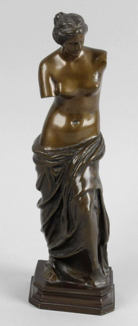 A late 19th century bronzed study of the Venus de Milo,: A late 19th century bronzed study of the Venus de Milo, after the original by Alexandros of Antioch, 10.75 (27.25cm) high.