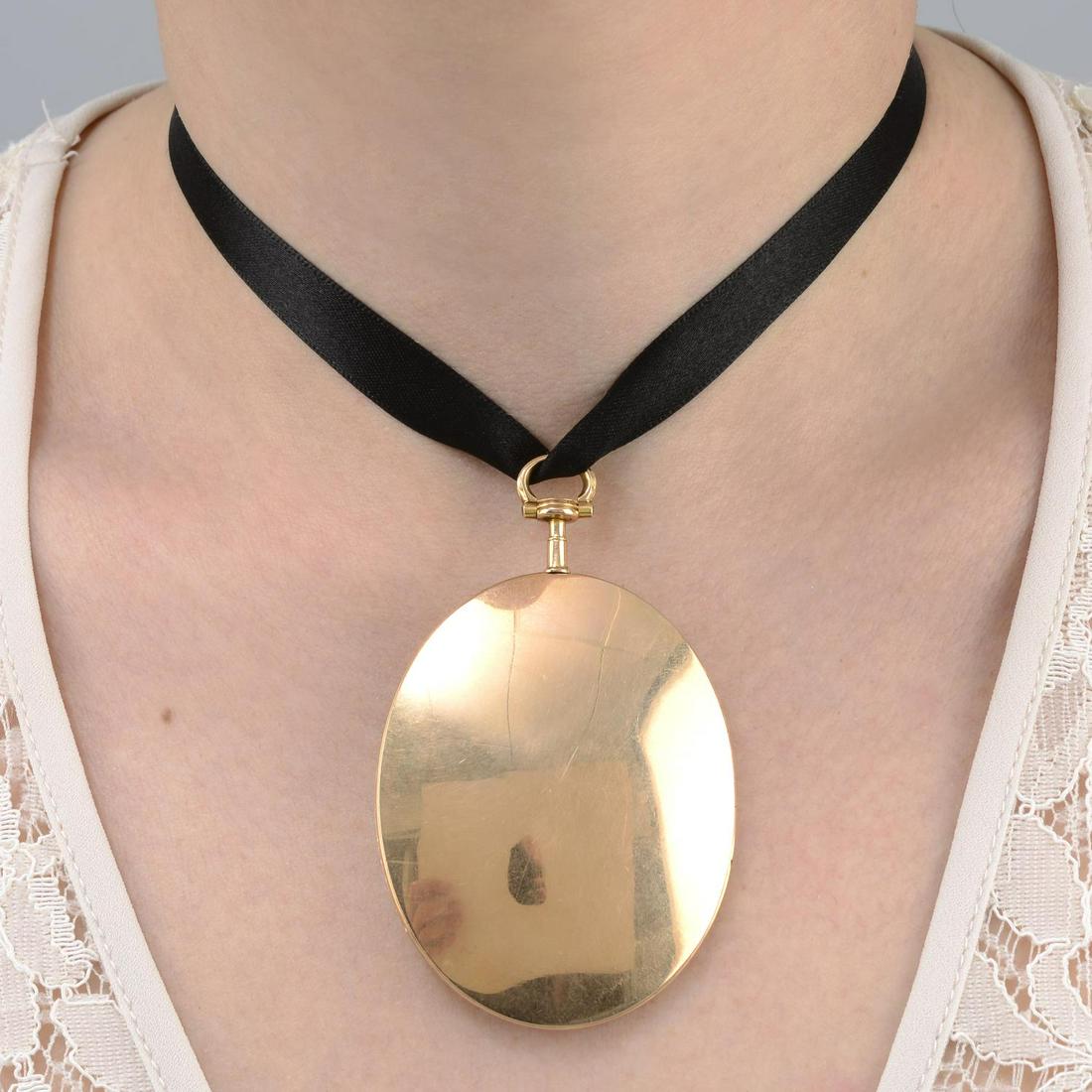 A late 18th to early 19th century portrait miniature (1 of 5)