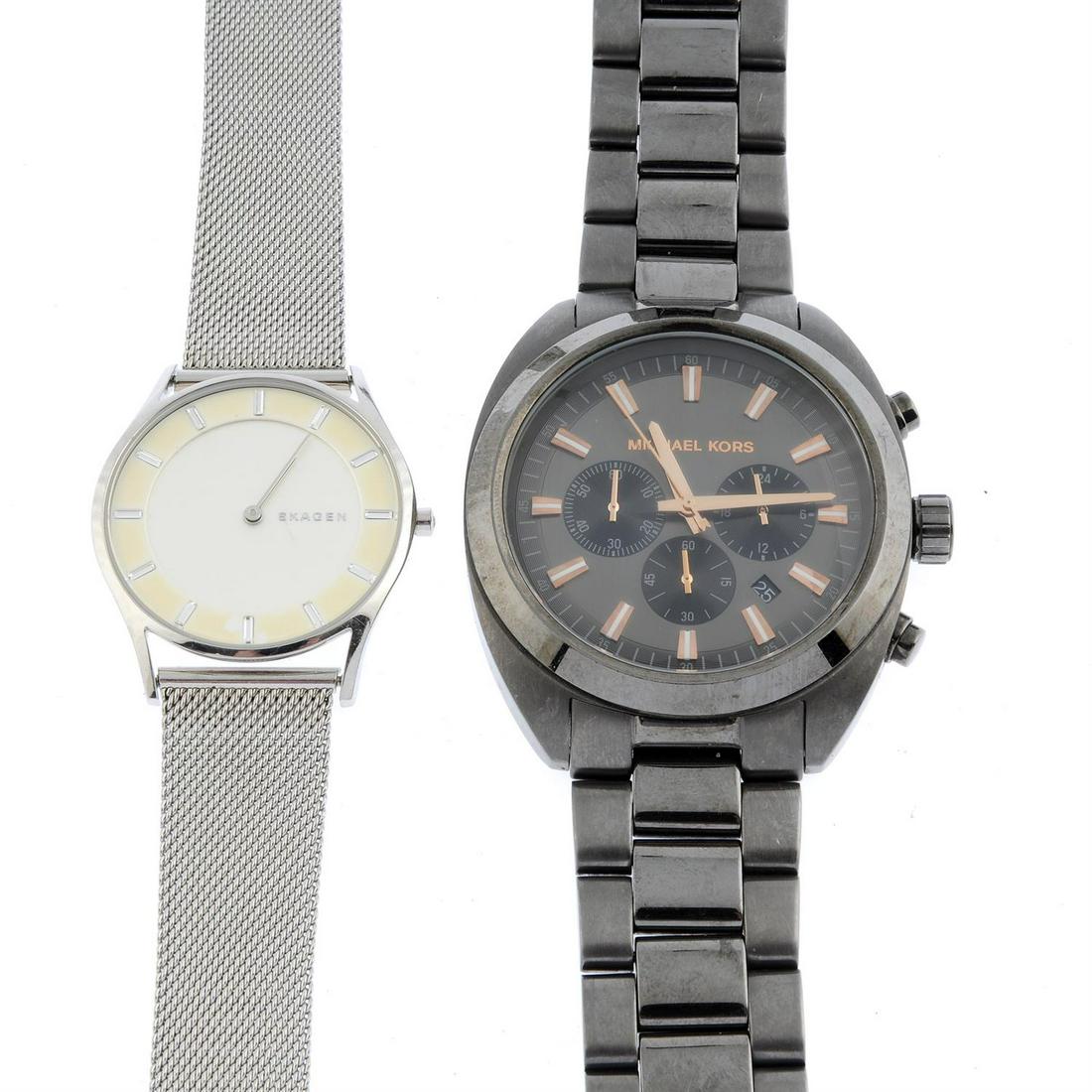 A bag of assorted watches, to include examples by DKNY, Michael Kors & Skagen. Approximately 60.: A bag of assorted watches, to include examples by DKNY, Michael Kors & Skagen. All recommended for spares or repair pu