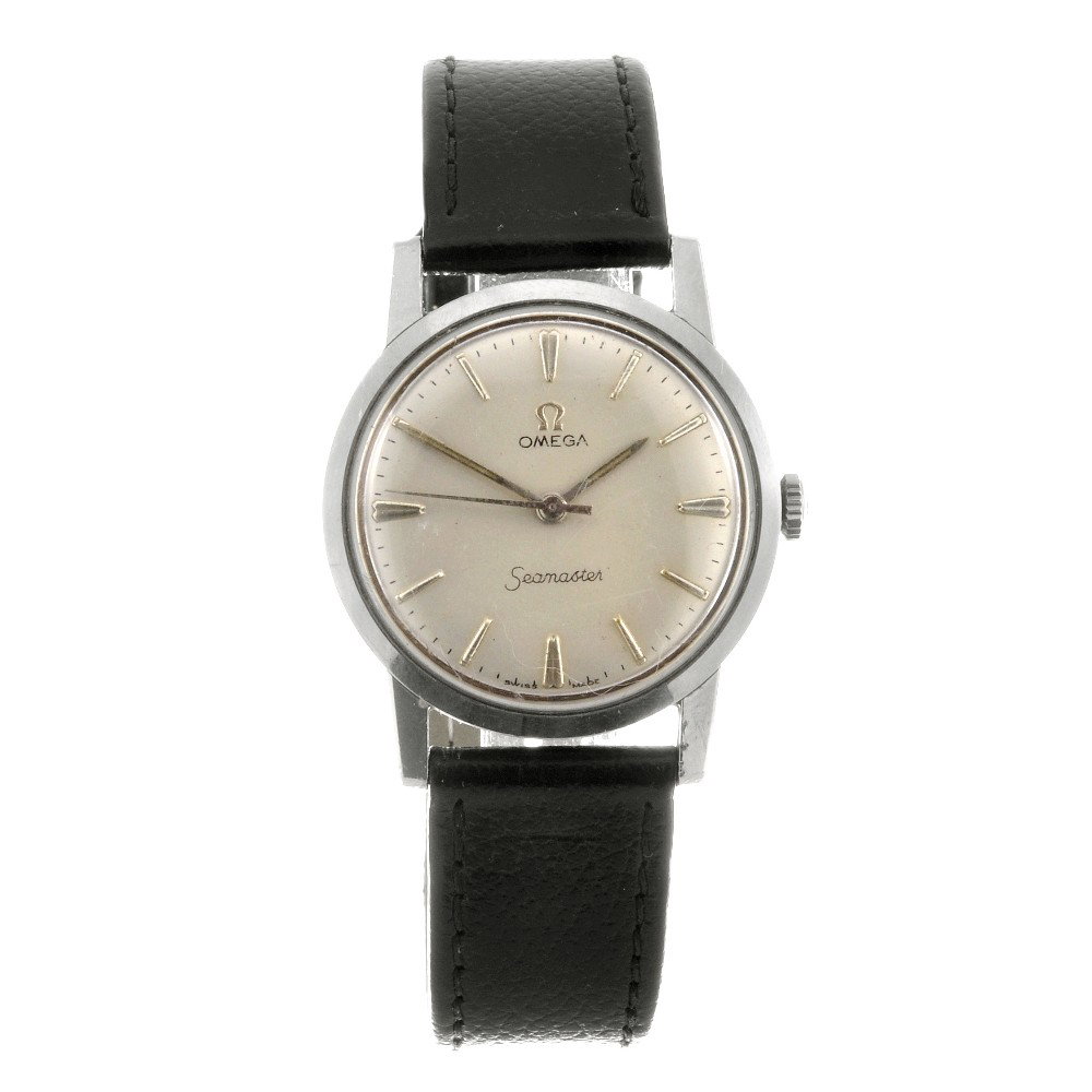 OMEGA - a stainless steel manual wind gentleman's S: OMEGA - a stainless steel manual wind gentleman's Seamaster wrist watch, the silvered dial with hourly applied batons, bordered by a minute track, the round case fitted to an associated black leather 