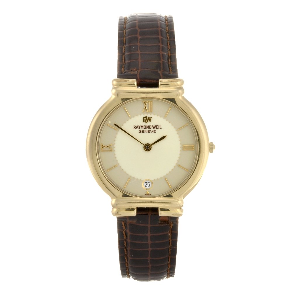 A gold plated quartz gentleman's Raymond Weil wris: RAYMOND WEIL - a gold plated quartz gentleman's wrist watch, the cream two tone dial with hourly applied gilt batons, quarterly applied Roman numerals, inner minute track, date aperture to six o'clock
