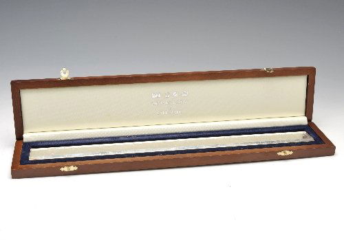 A modern silver Presidents rule.: A modern cased silver presidents rule, measuring 12 inches, 30 cm and engraved with the American presidents between 1789 and 2001. Hallmarked Richard Jarvis London 2004 Total length measuring 13 1/4 i