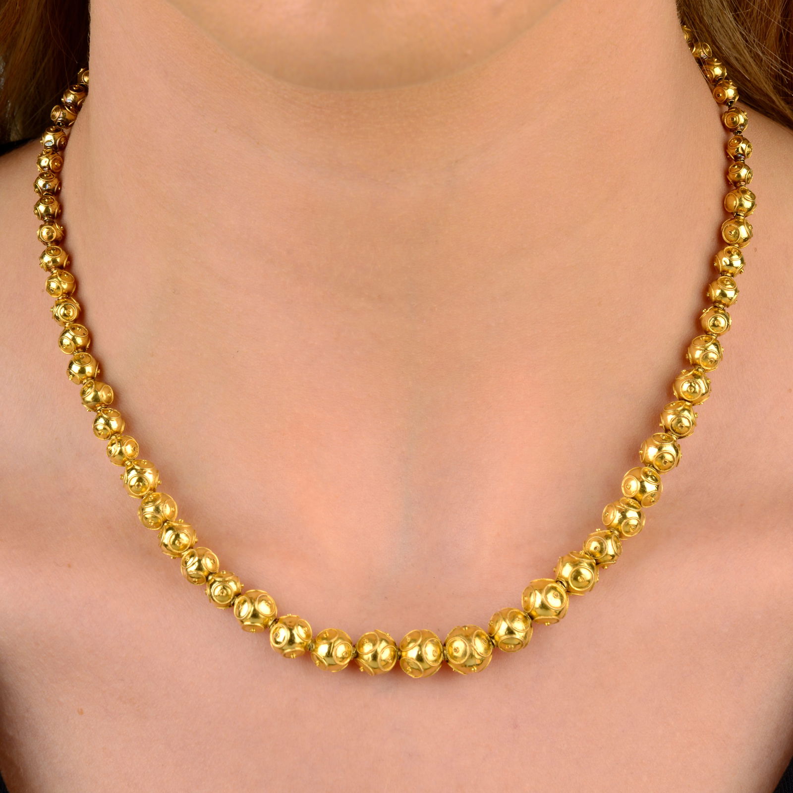 Etruscan revival gold necklace (1 of 4)