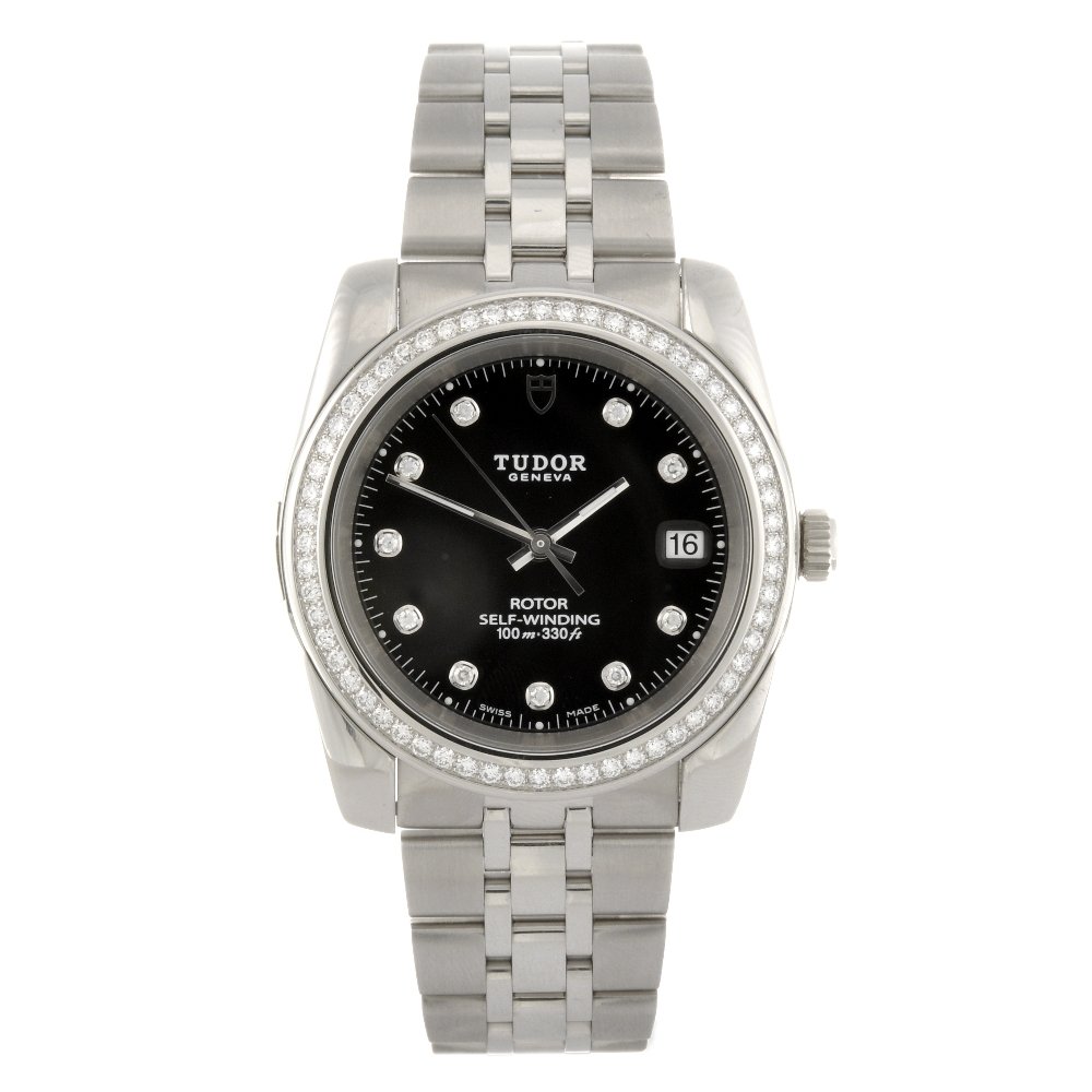(76401) (11) A stainless steel automatic gentleman: (76401) TUDOR - a stainless steel automatic gentleman's Classic Collection bracelet watch, the black dial with hourly applied diamond dot markers, bordered by a minute track, date aperture to three o'