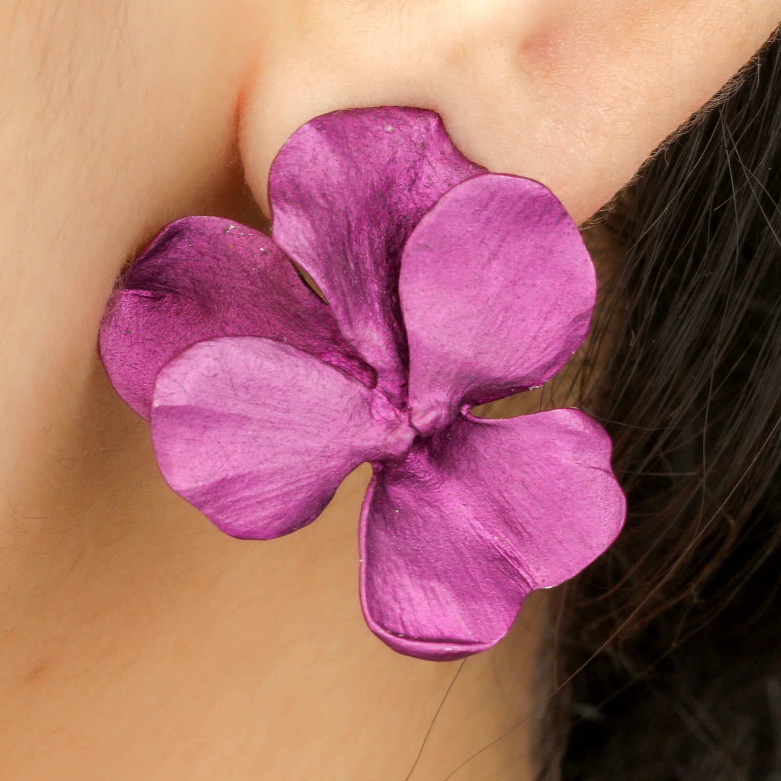 Pansy earrings, by JAR (1 of 3)