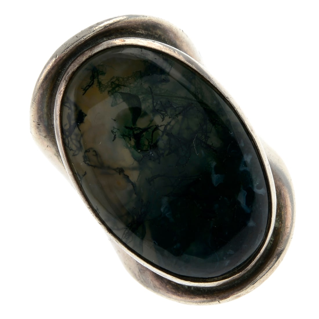A moss agate dress ring, by Bent Knudsen.Maker's marks for Bent Knudsen.Stamped sterling.: A moss agate dress ring, by Bent Knudsen.Maker's marks for Bent Knudsen.Stamped sterling. Approximate ring size L. 30.5gms. Metal with some surface scratches/wear and areas of some discolouration. Mos