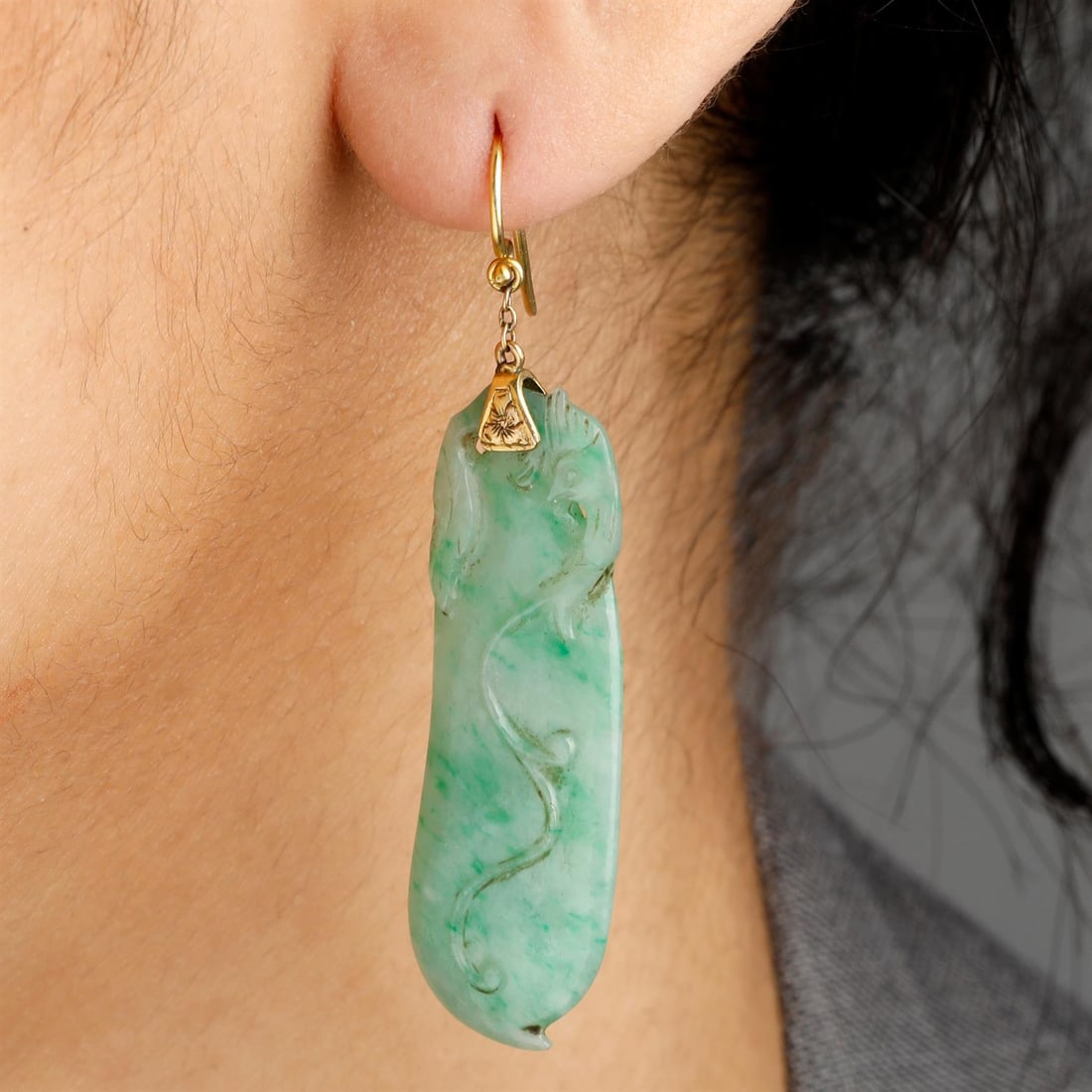 9ct gold carved jade drop earrings (1 of 4)