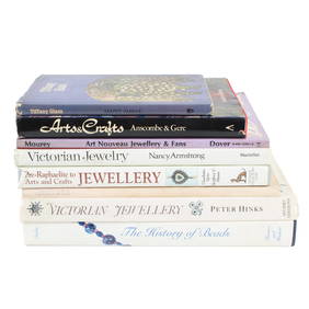 Eigth assorted jewellery books (1 of 1)