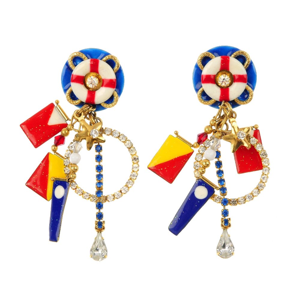 LUNCH AT THE RITZ - four pairs of enamel and paste nove: LUNCH AT THE RITZ - four pairs of enamel and paste novelty ear pendants, to include a pair of leopard ear pendants, a pair of pansy ear pendants and two further pairs. Signed Lunch at the Ritz. Length