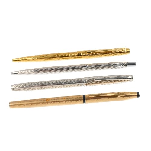 A selection of pens, lighters and a watch. : A selection of pens, lighters and a watch. To include two Parker ballpoint pens, two Ronson lighters, a watch and two further pens. Length of pens 13.3 to 13cms. Length of lighters 6 to 5.5cms.