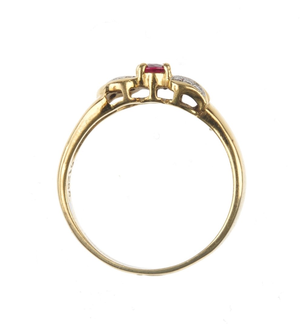 A ruby and diamond ring. - 2