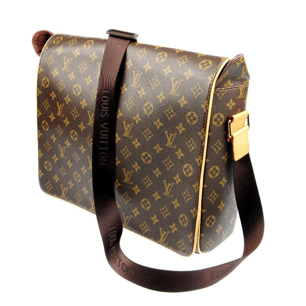 LOUIS VUITTON a messenger bag. Jun 10, 2013 Fellows in United Kingdom