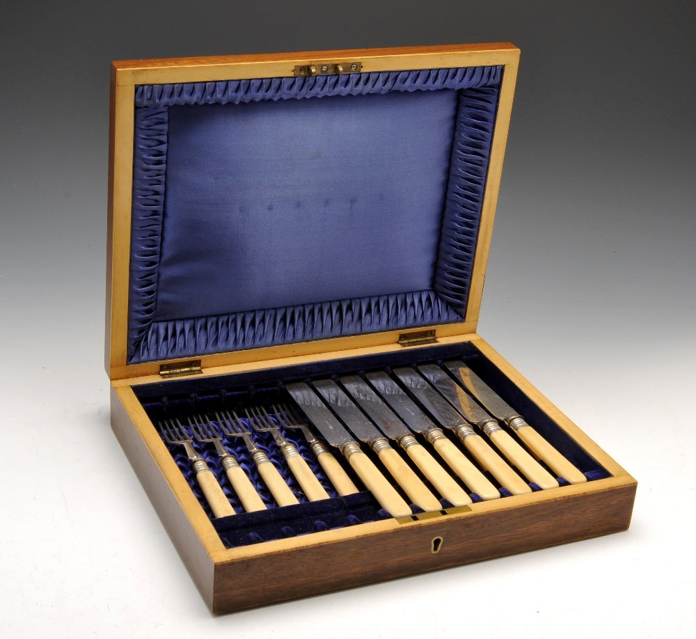 A selection of silver plated items to include a cased: A selection of silver plated items to include a Victorian cased set of fish eaters with silver ferrules and ivory handles, hallmarked Walker & Hall, Sheffield 1898. Together with a canteen in fitted w