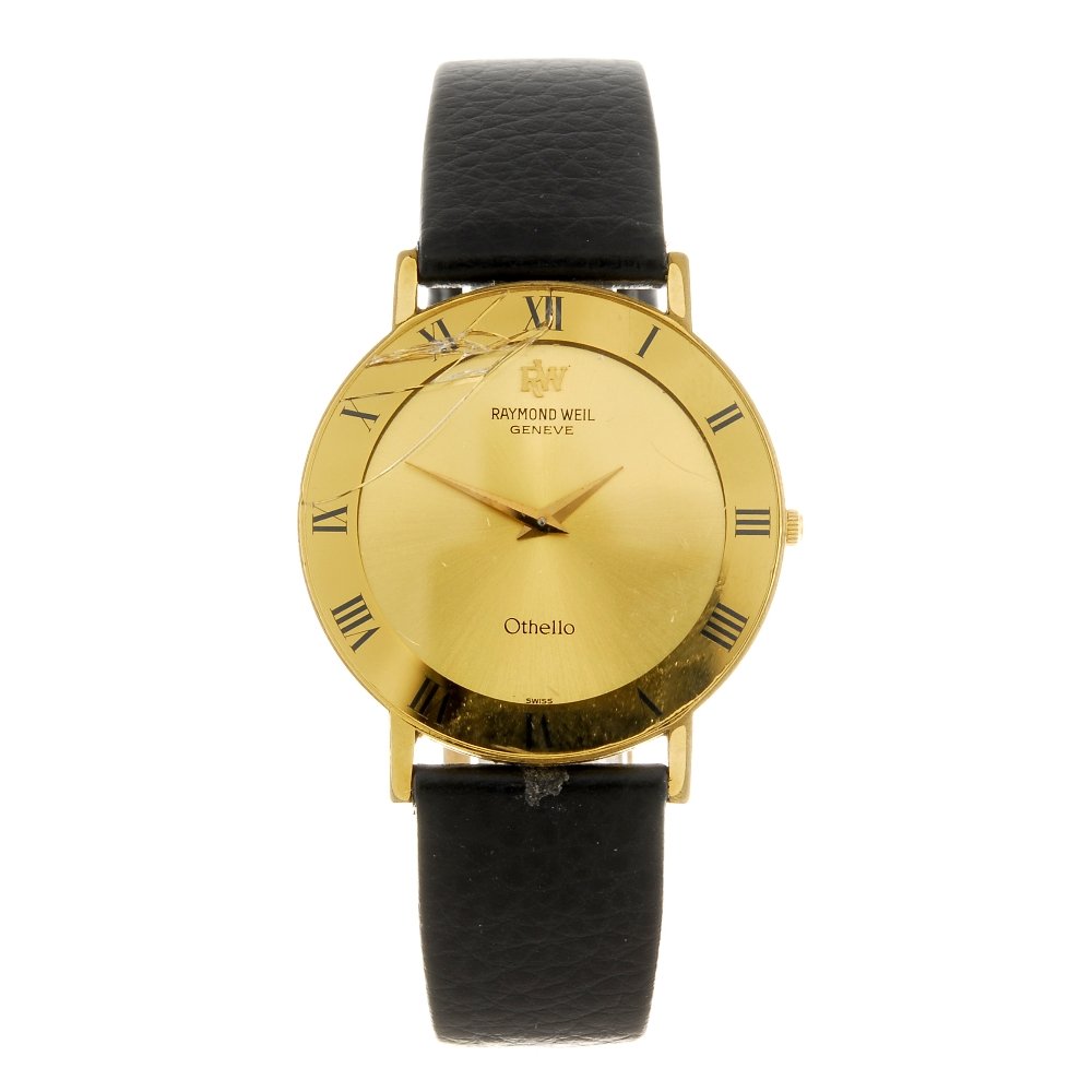 (81399) A gold plated quartz gentleman's Raymond Weil O: (81399) RAYMOND WEIL - a gold plated quartz gentleman's Othello wrist watch, plain champagne tone sunburst effect dial, Roman numeral chapter ring, circular case, numbered 124, fitted to a black leath