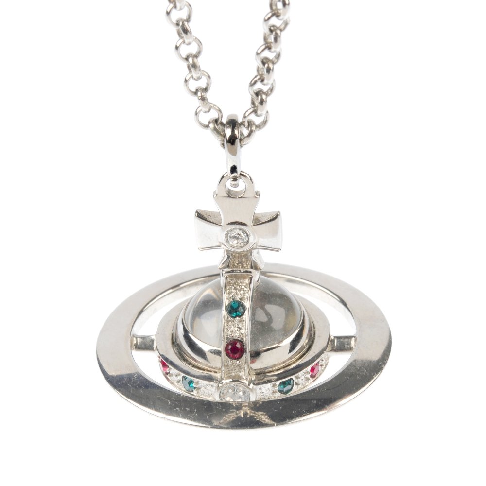Vivienne Westwood An Orb Watch Necklace.