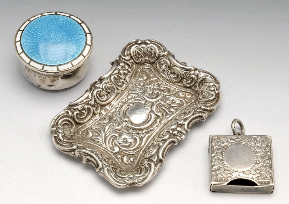 Victorian & Edwardian novelty items to include a stamp: A late Victorian silver stamp holder of square form and decorated with bright cut engraved leaf patterns, hallmarked Cornelius Desormeaux Saunders & James Francis Hollings (Frank) Shepherd, Birmingham