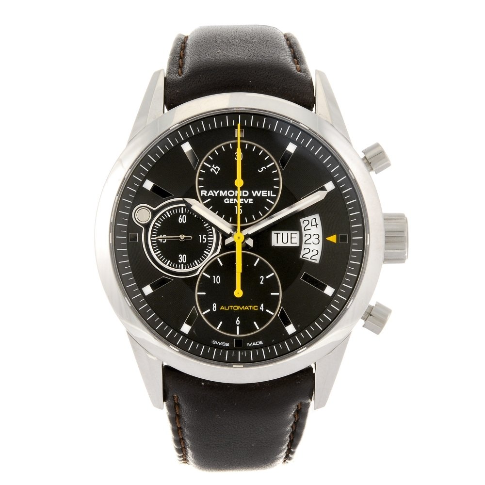 A stainless steel automatic chronograph gentleman's: RAYMOND WEIL - a stainless steel automatic chronograph gentleman's Freelancer wrist watch, the black dial with applied hour markers, day and date apertures set to three o'clock, subsidiary recorder di