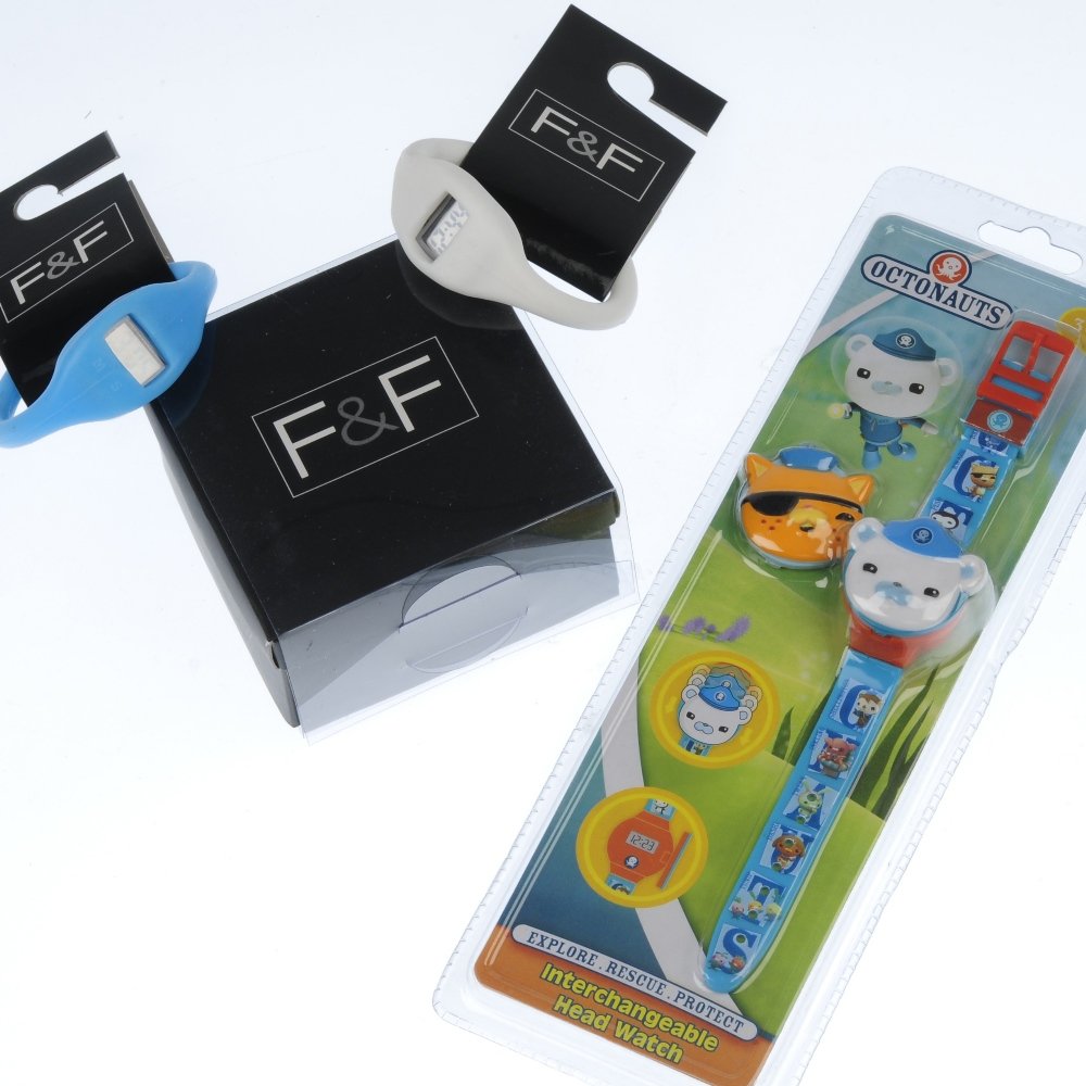 A large mixed group of watches.: A large mixed group of watches to include pieces by F&F and ones based upon various children's cartoon characters. In original packaging. Approximately 300.