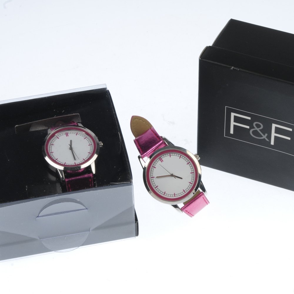 A large mixed group of watches.: A large mixed group of watches to include pieces by F&F and ones based upon various children's cartoon characters. In original packaging. Approximately 300.