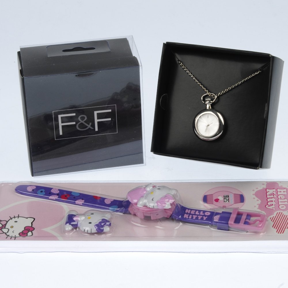 A large mixed group of watches.: A large mixed group of watches to include pieces by F&F and ones based upon various children's cartoon characters. In original packaging. Approximately 300.