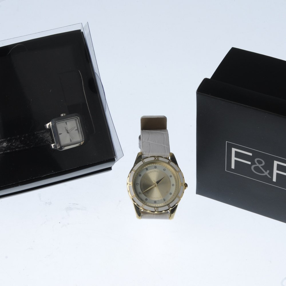 A large mixed group of watches.: A large mixed group of watches to include pieces by F&F and ones based upon various children's cartoon characters. In original packaging. Approximately 300.