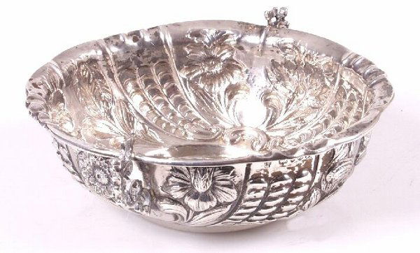 Victorian shaped oval dish, engraved an: Victorian shaped oval dish, engraved and embossed with flowers and fish scale borders, with later twin handles. Maker Charles Stuart Harris, London, 1889. 6ins (15cms) wide, 5ozt (152.9gms).