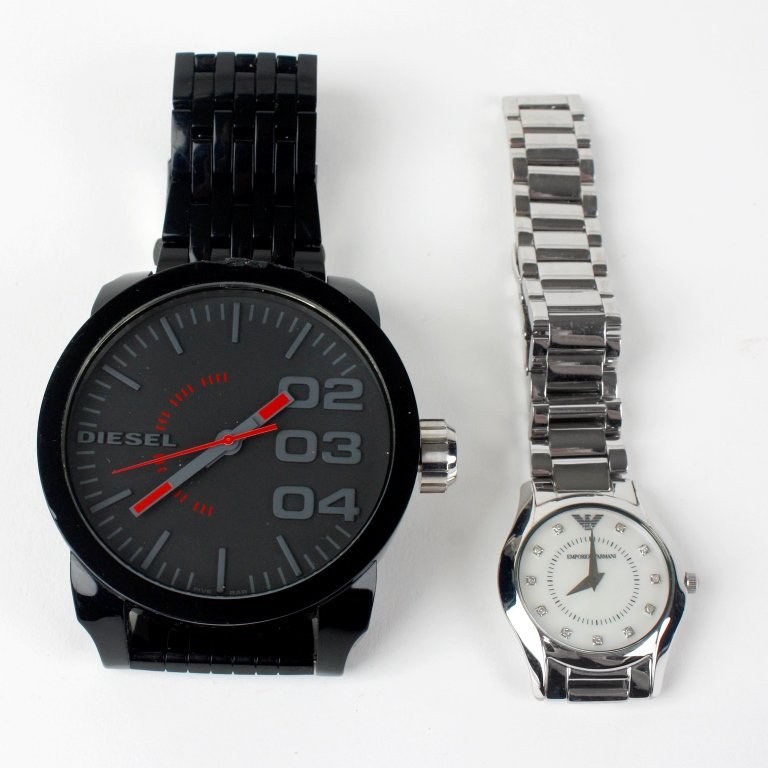 A large bag of various wrist watches. Approximately: A large bag of various wrist watches, to include DKNY, Fossil etc., all recommended for spares and repair purposes only. Approximately 100.