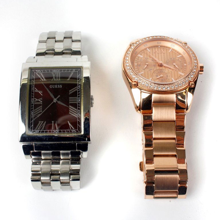 A large bag of various wrist watches. Approximately: A large bag of various wrist watches, to include DKNY, Fossil etc., all recommended for spares and repair purposes only. Approximately 100.