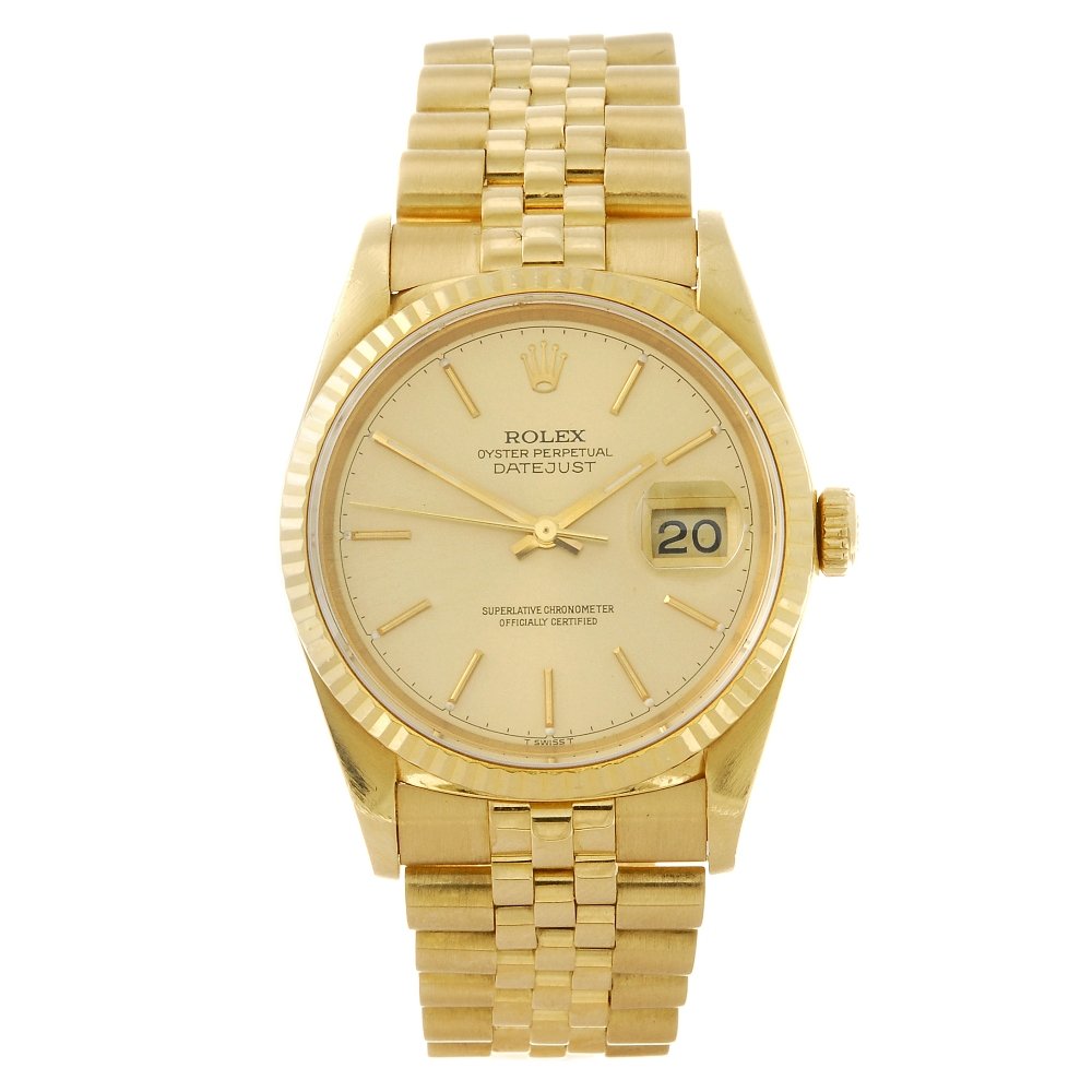 ROLEX - a gentleman's Oyster Perpetual Datejust bracele: ROLEX - a gentleman's Oyster Perpetual Datejust bracelet watch. Circa 1990. Reference 16238, serial E723253. Signed automatic calibre 3135. Champagne dial with baton hour markers, date aperture to thr