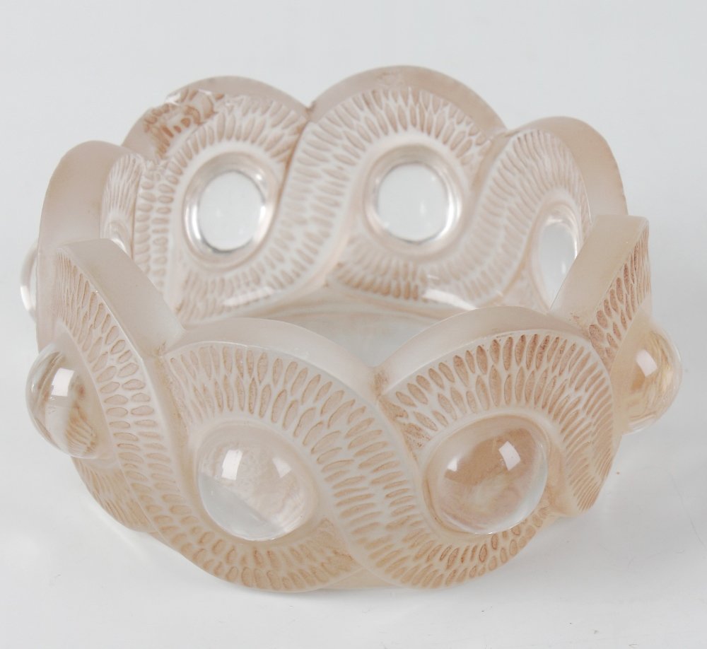 A box containing a Carlton ware 'Rouge Royale' coffee p: A box containing a Carlton ware 'Rouge Royale' coffee pot and cover, decorated in the New Stork pattern, with matching cream jug, sugar basin and cover, five cups and six saucers, (A/F), plus an unusu