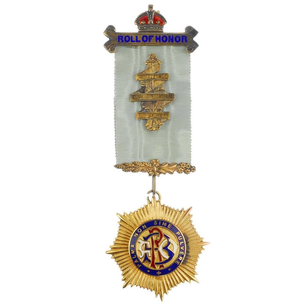 A 9ct gold masonic medal with ribbon.: RAOB, gold Roll of Honour medal awarded 1938, 8-pointed star with enamel central motif, reverse engraved "This Roll of Honour was conferred upon Bro William Robinson K.O.M. by the Excelsior Lodge No.5