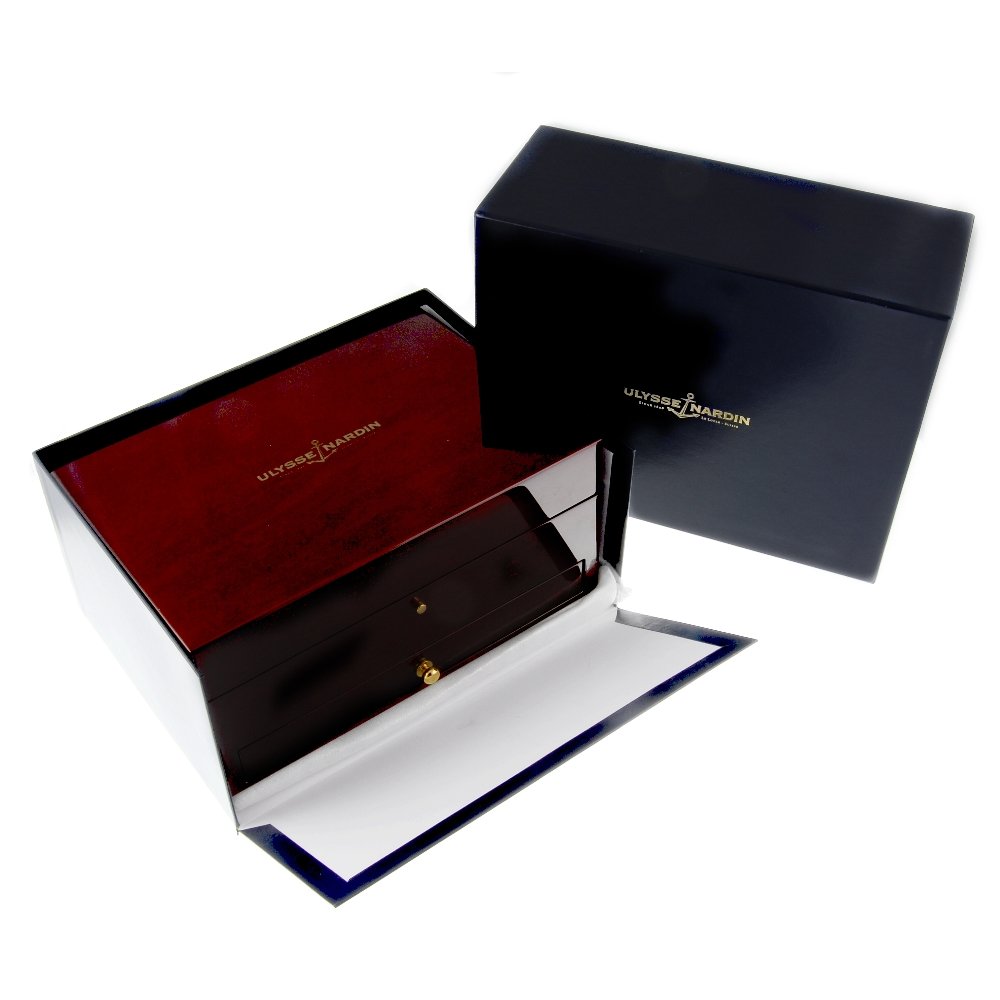 ULYSSE NARDIN - a complete watch box.: ULYSSE NARDIN - a complete watch box.