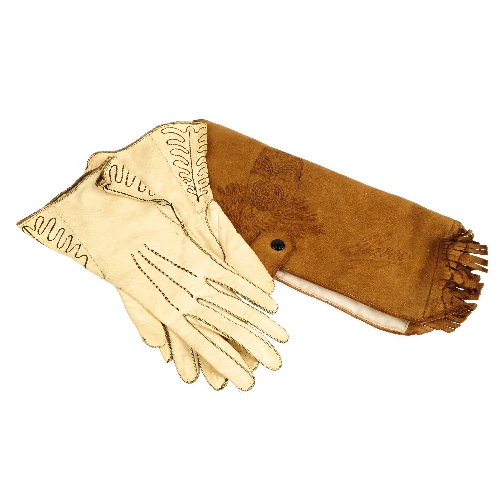 A mixed lot of bags and accessories: A mixed lot of bags and accessories. To include two leather satchels with buckled fastenings, a lizard skin structured handbag by Mappin & Webb, a snakeskin handbag, a leather cased manicure set and a