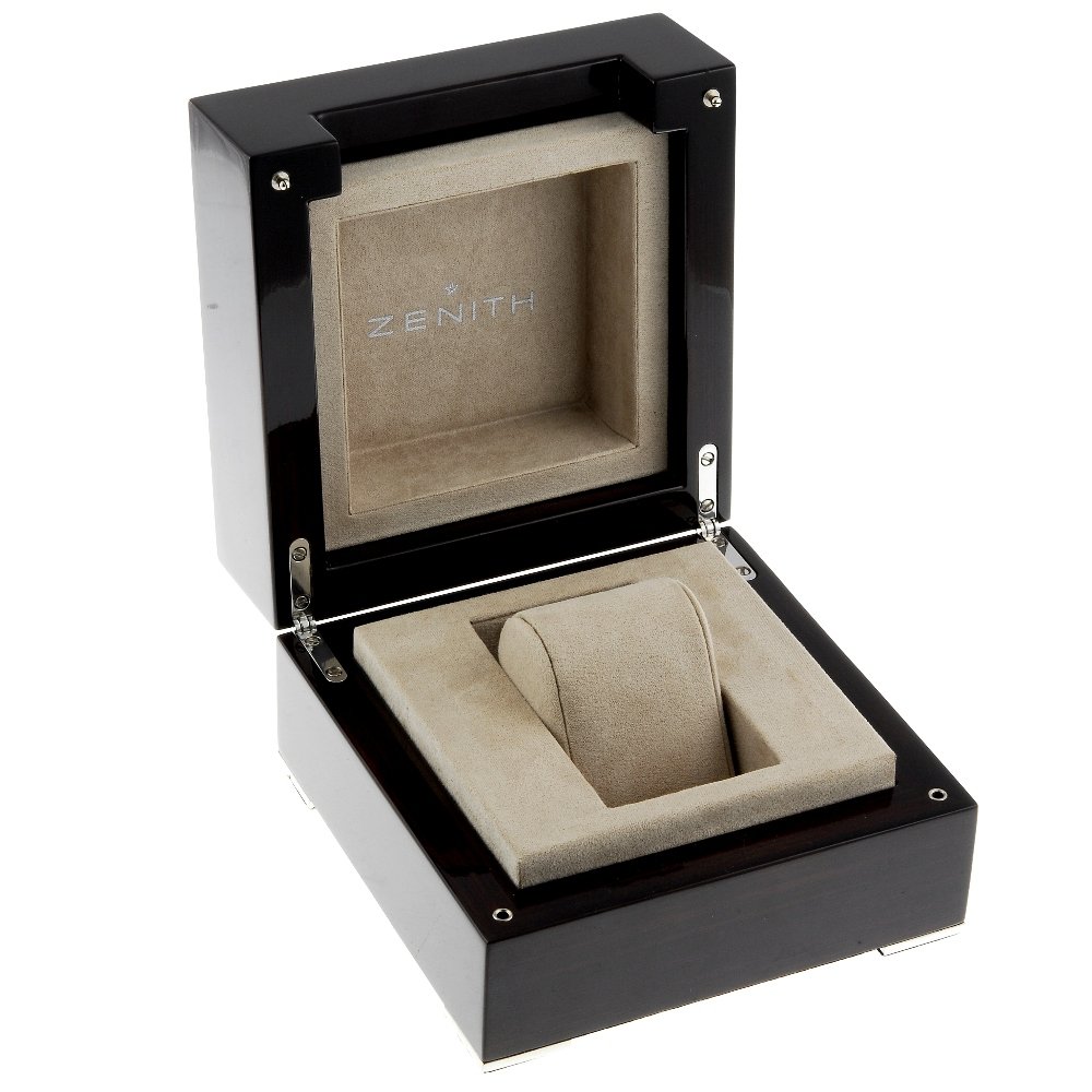 A complete Zenith watch box.: ZENITH - a complete watch box.