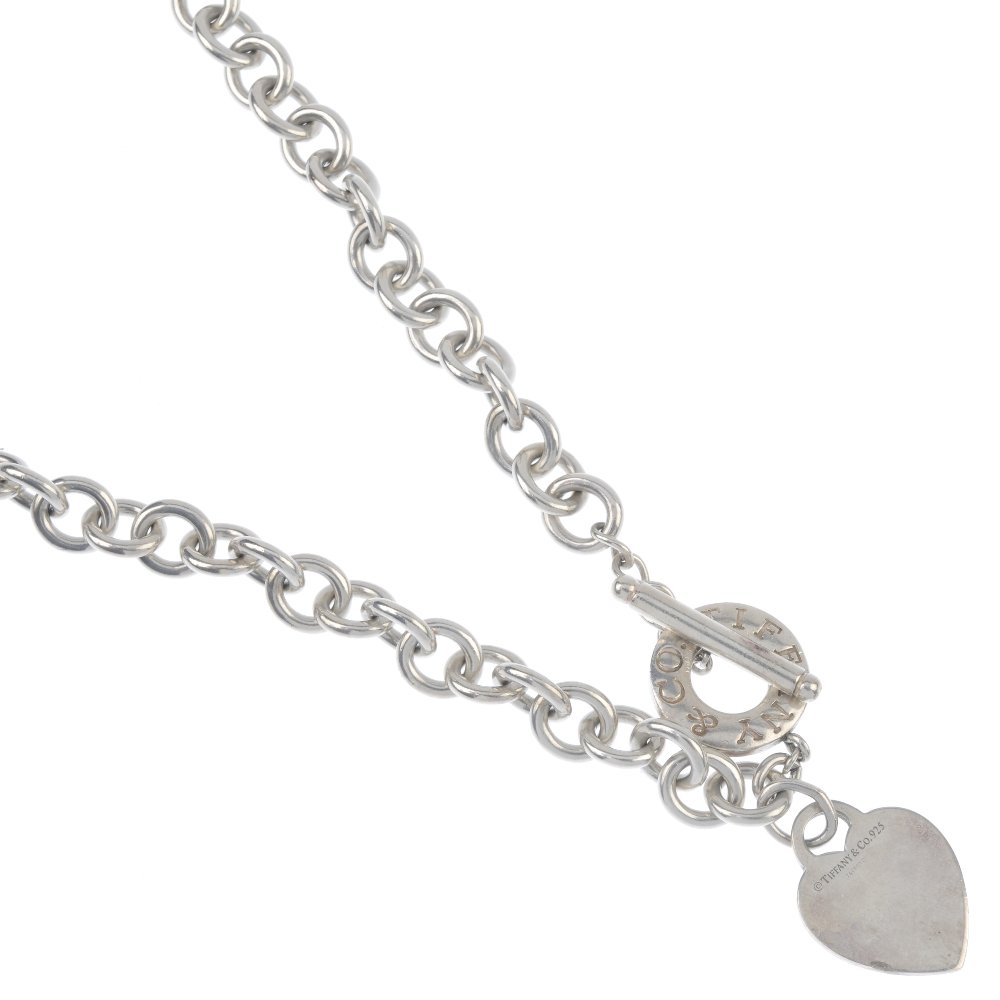TIFFANY & CO. - a necklace and a bracelet. (1 of 3)