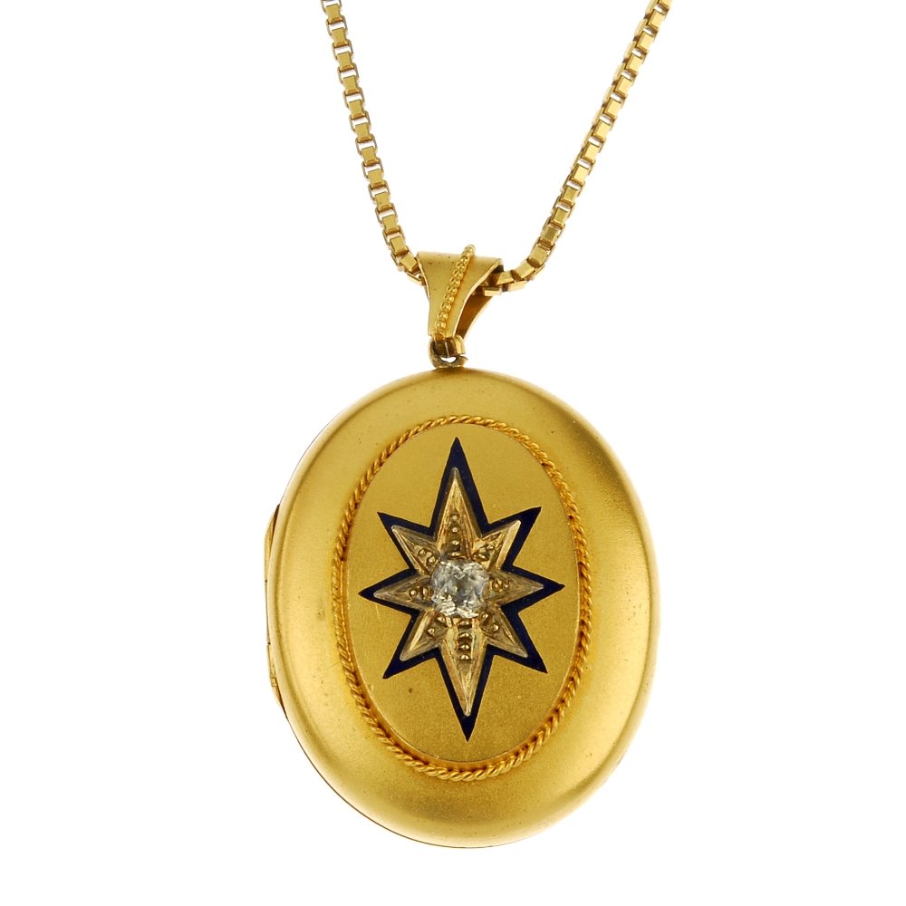 A late Victorian paste locket and chain. (1 of 4)